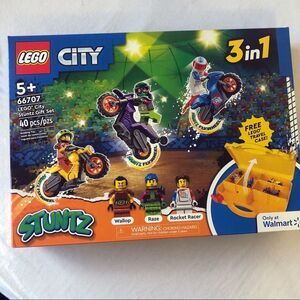 LEGO City Stuntz Set 3 Minifigures 3 Bikes and Carrying Case 66707 New i…